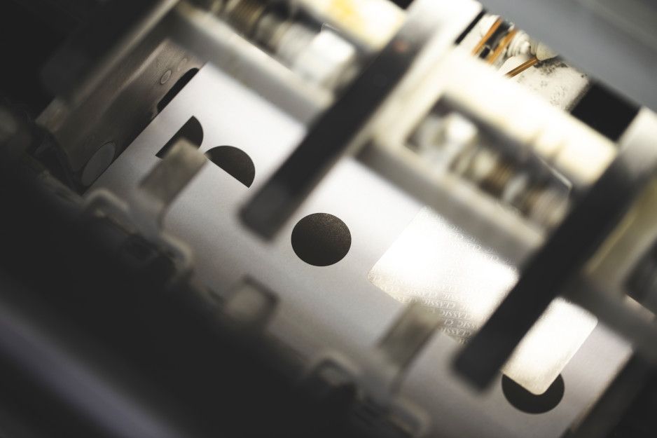 4-Farben Druckmaschine im Viertelbogenformat 4-Farben Druckmaschine im Viertelbogenformat