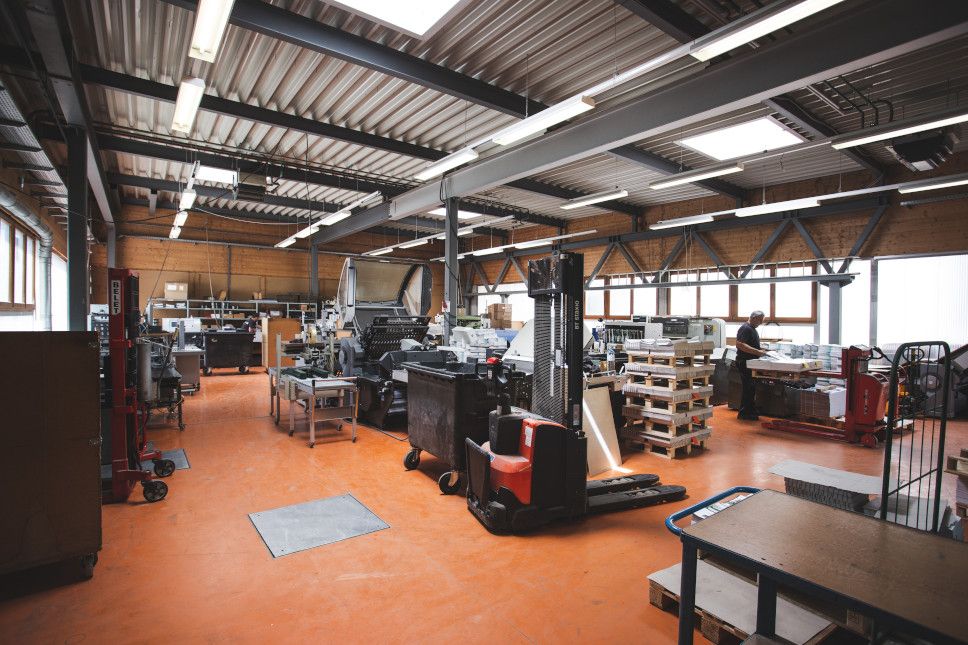 Übersichtsbild eines Teiles der Endfertigungshalle Übersichtsbild eines Teiles der Endfertigungshalle