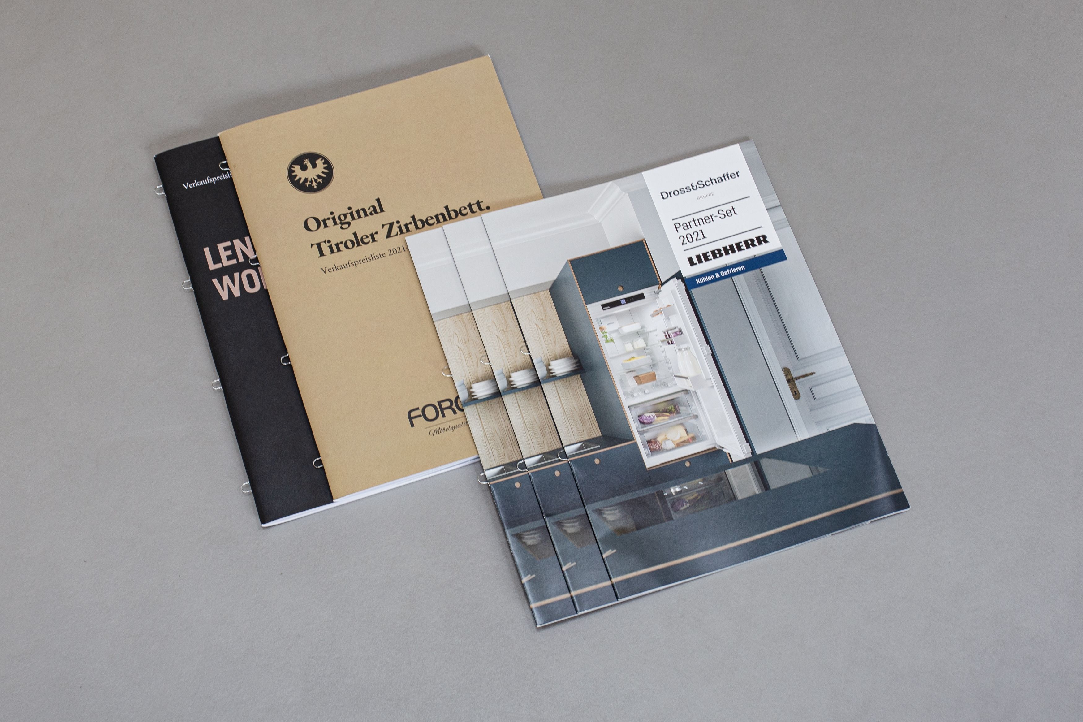 Übersichtsbild von Produkten mit Ringoesenbindung